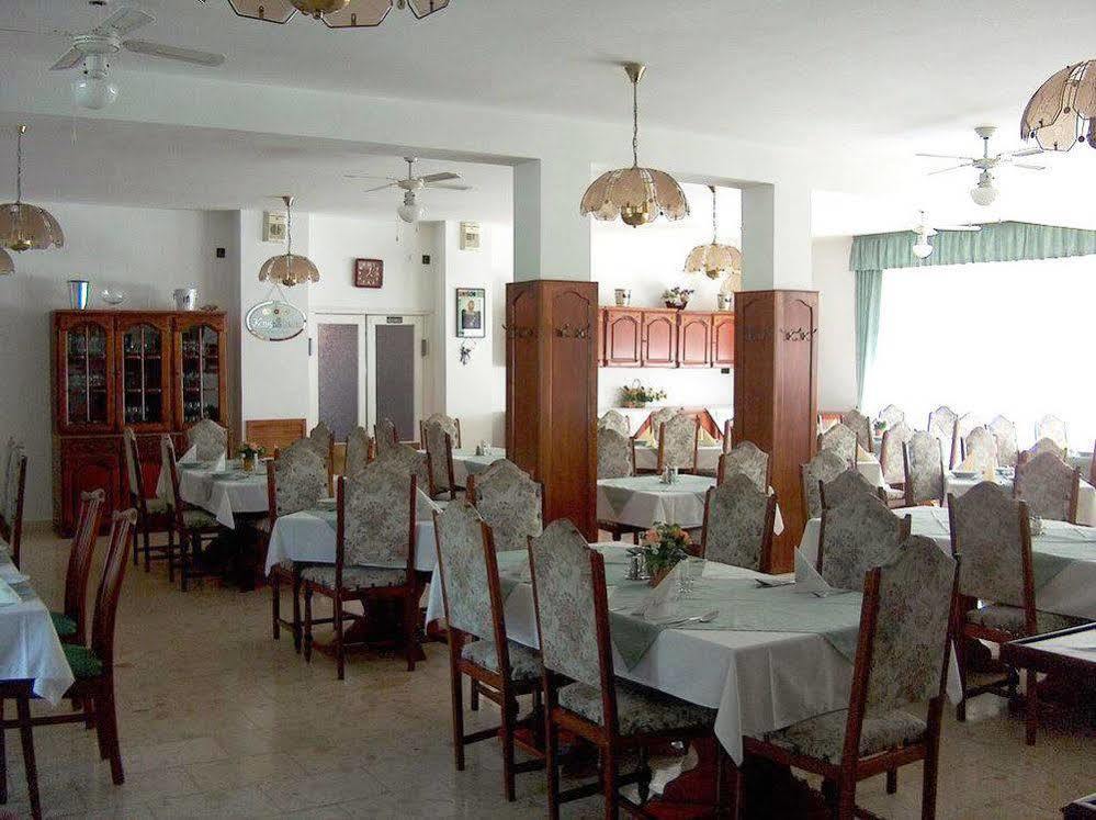 Kentaur Hotel 3*