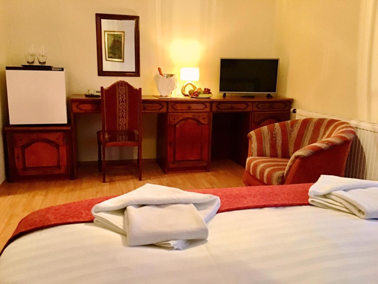 Hotel Kentaur 3*